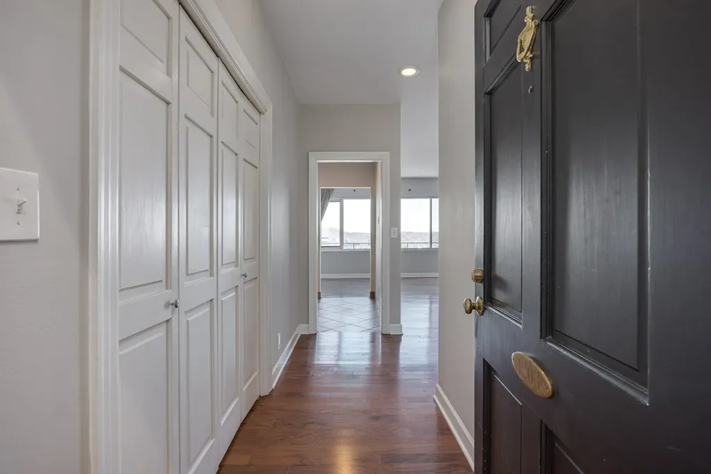 4215 Harding Pike Nashville TN 37205