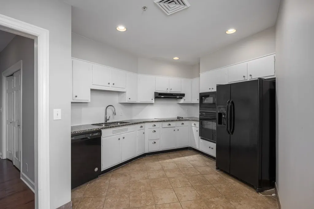 4215 Harding Pike Nashville TN 37205