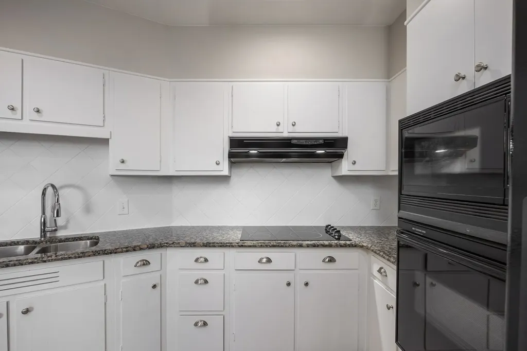 4215 Harding Pike Nashville TN 37205