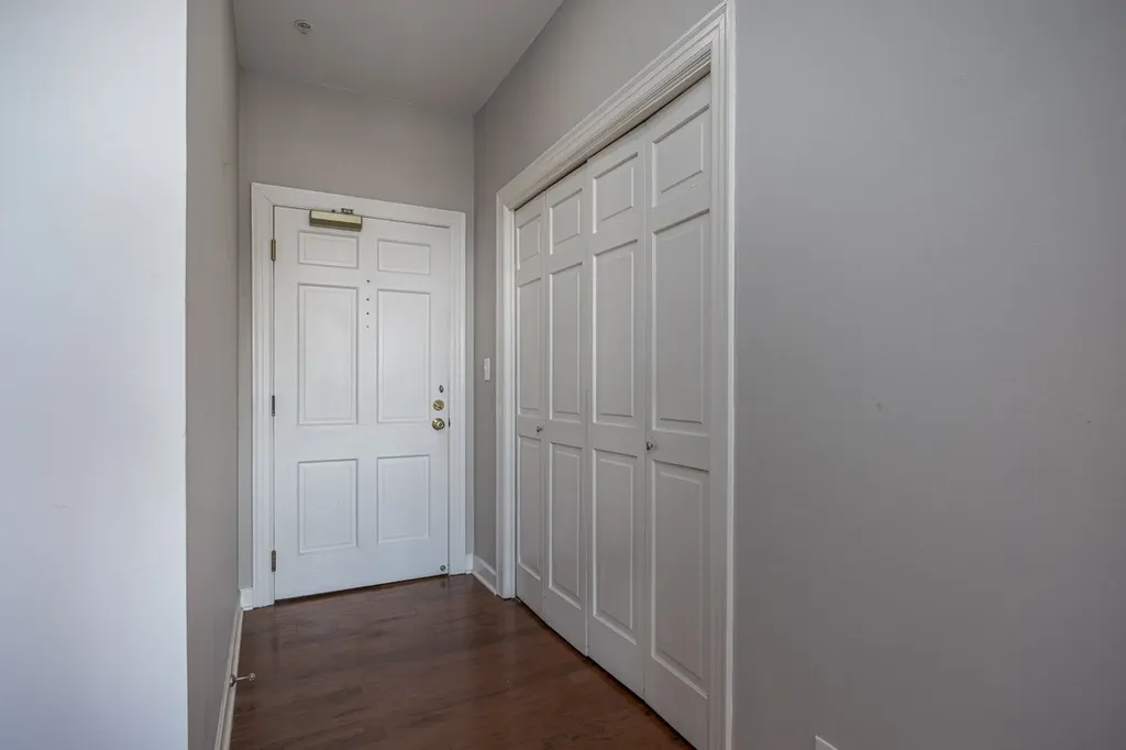 4215 Harding Pike Nashville TN 37205