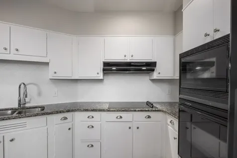 4215 Harding Pike Nashville TN 37205