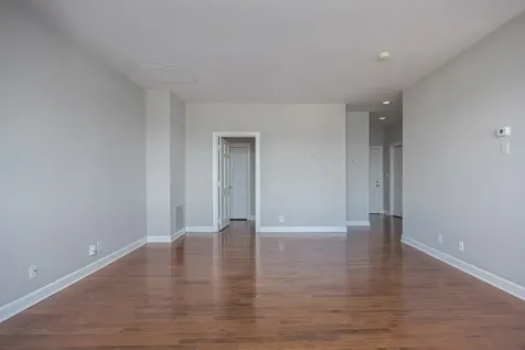 4215 Harding Pike Nashville TN 37205