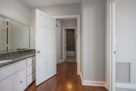 4215 Harding Pike Nashville TN 37205