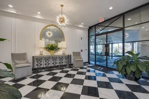 4215 Harding Pike Nashville TN 37205