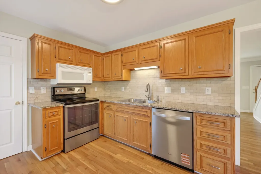 2758 Douglas Lane Thompsons Station TN 37179