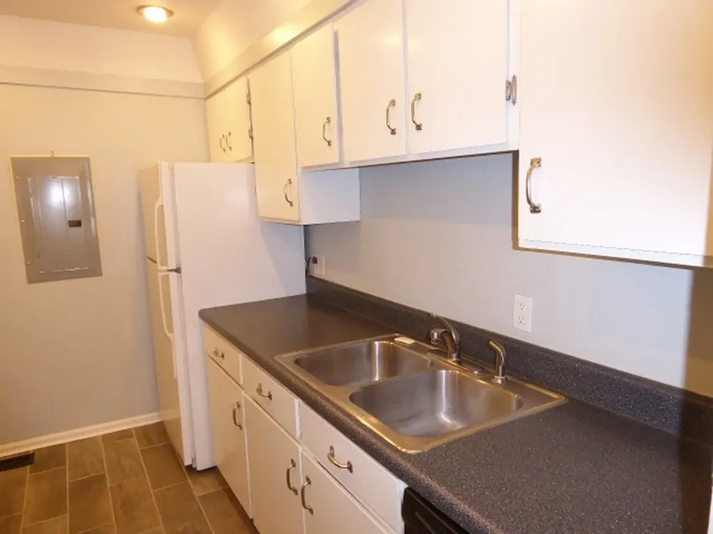 5025 Hillsboro Pike Nashville TN 37215