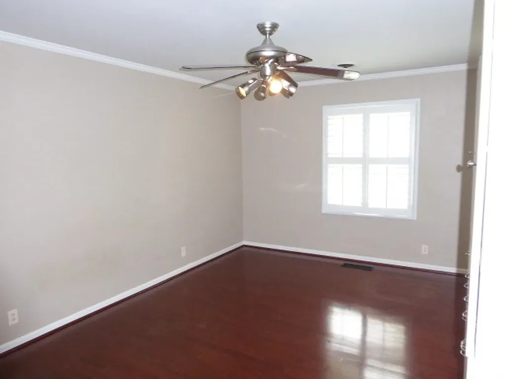 5025 Hillsboro Pike Nashville TN 37215