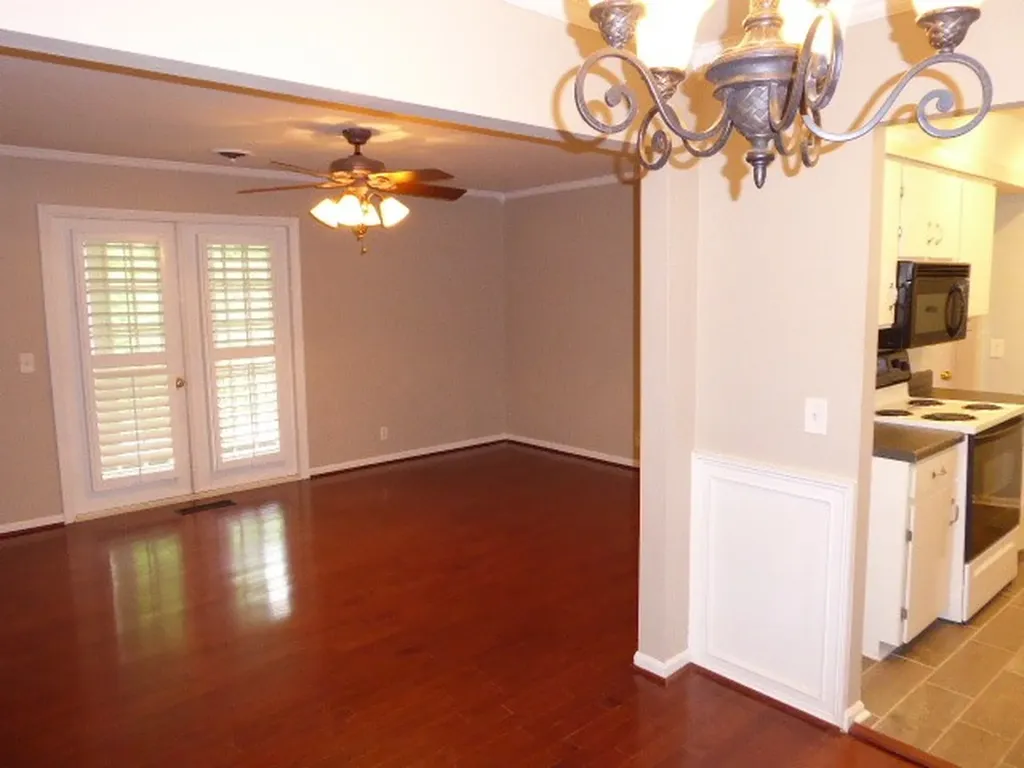 5025 Hillsboro Pike Nashville TN 37215