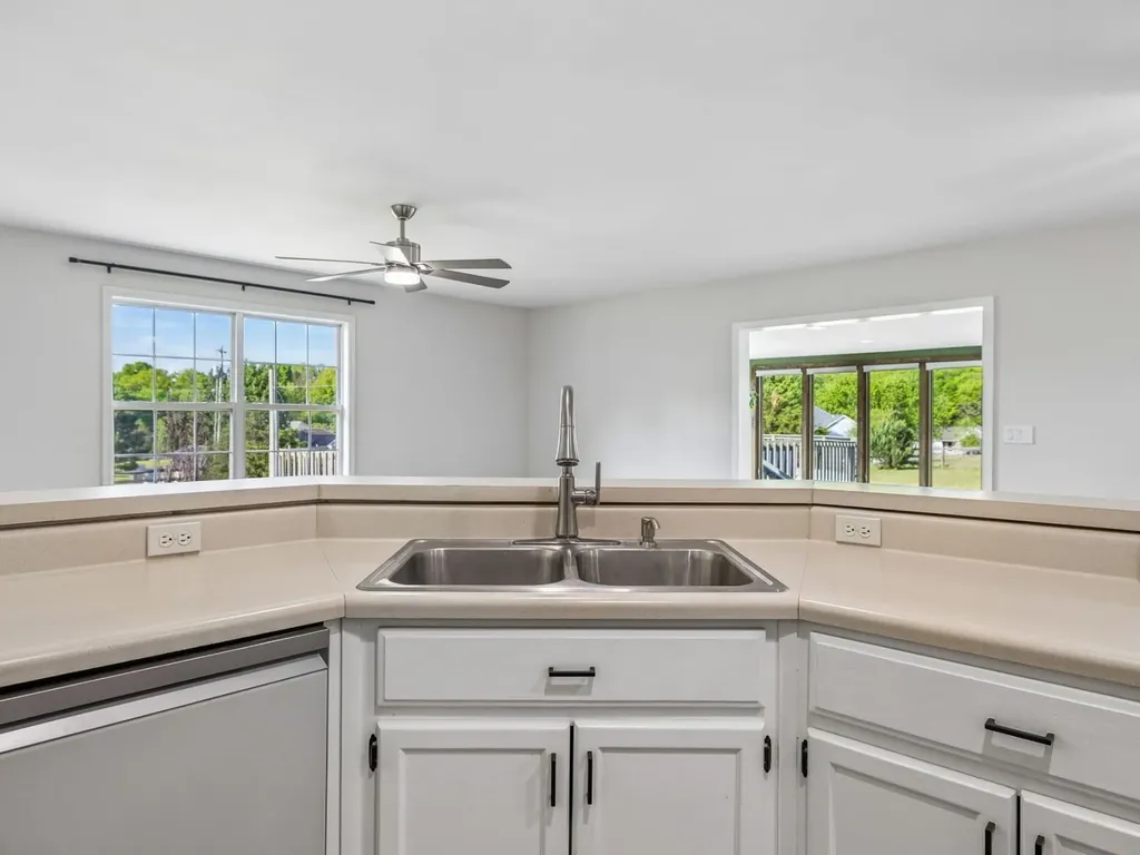 136 Oak Valley Drive Spring Hill TN 37174