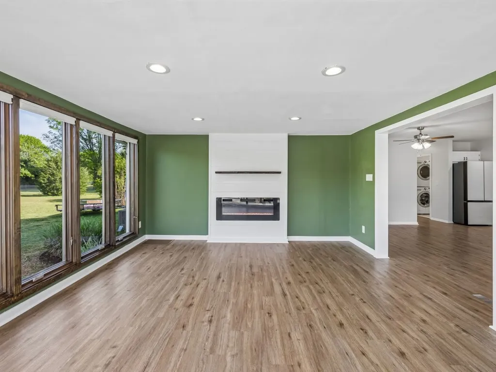 136 Oak Valley Drive Spring Hill TN 37174