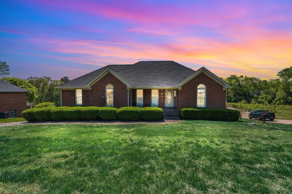 396 Solitude Circle Goodlettsville TN 37072