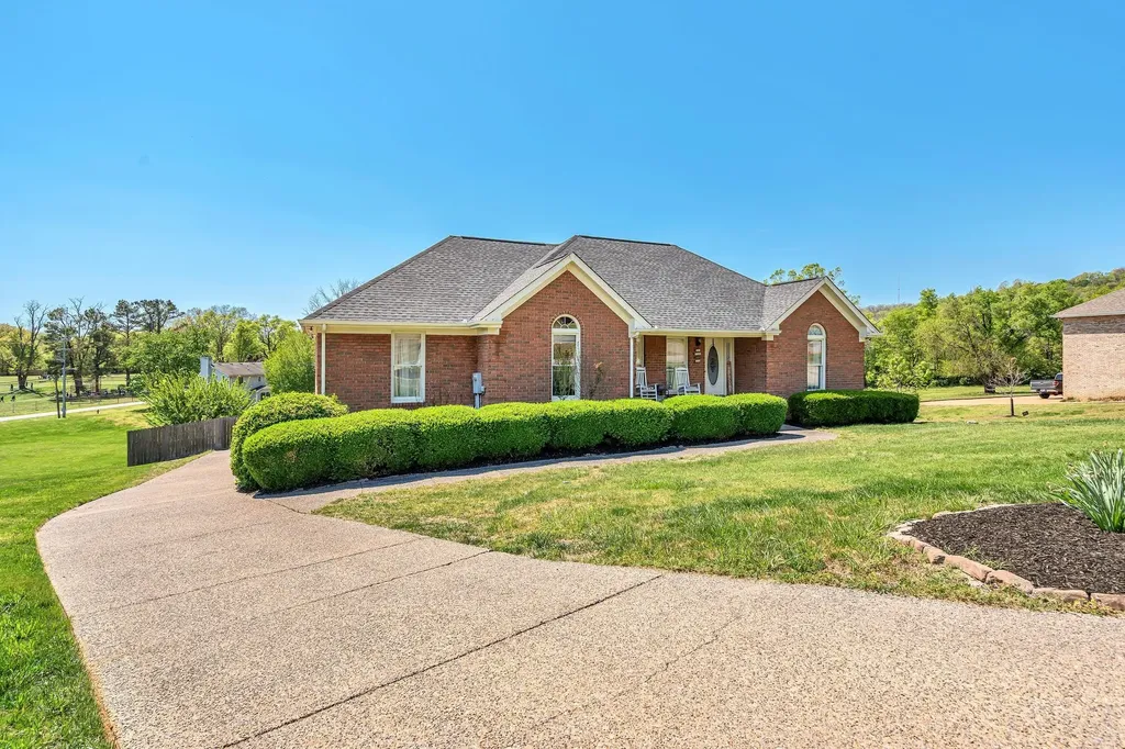 396 Solitude Circle Goodlettsville TN 37072