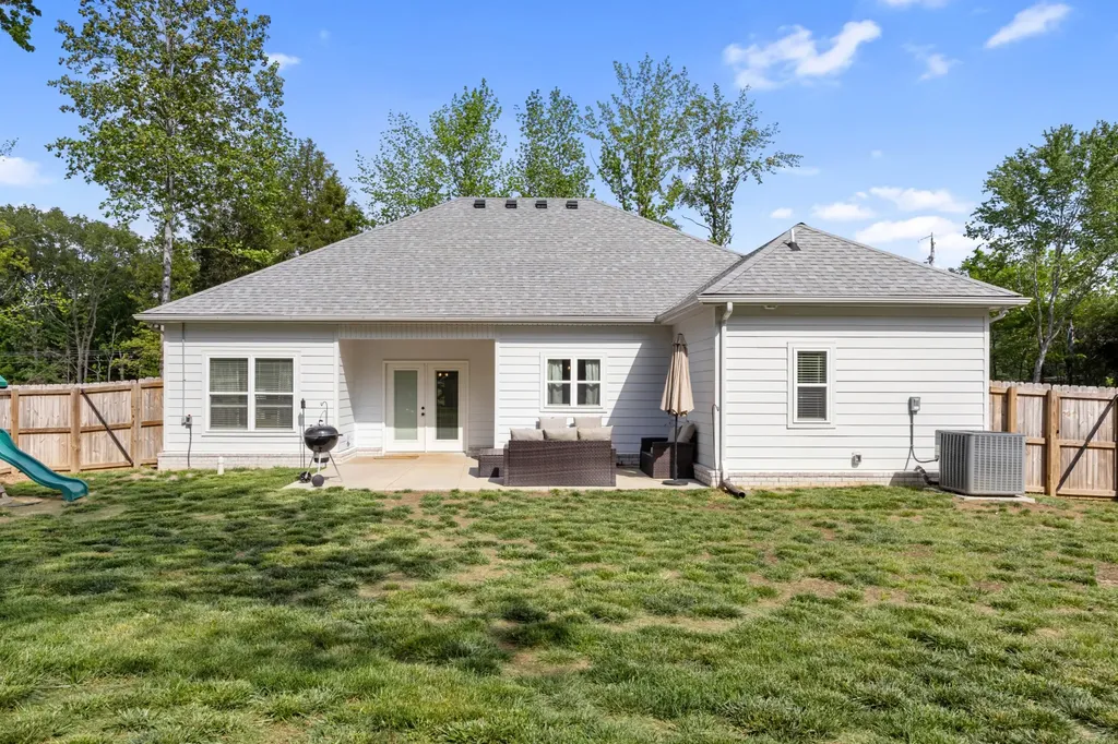 2220 Highway 48 Clarksville TN 37040