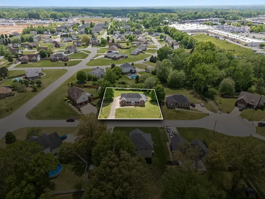 2426 Heartstone Court Clarksville TN 37043