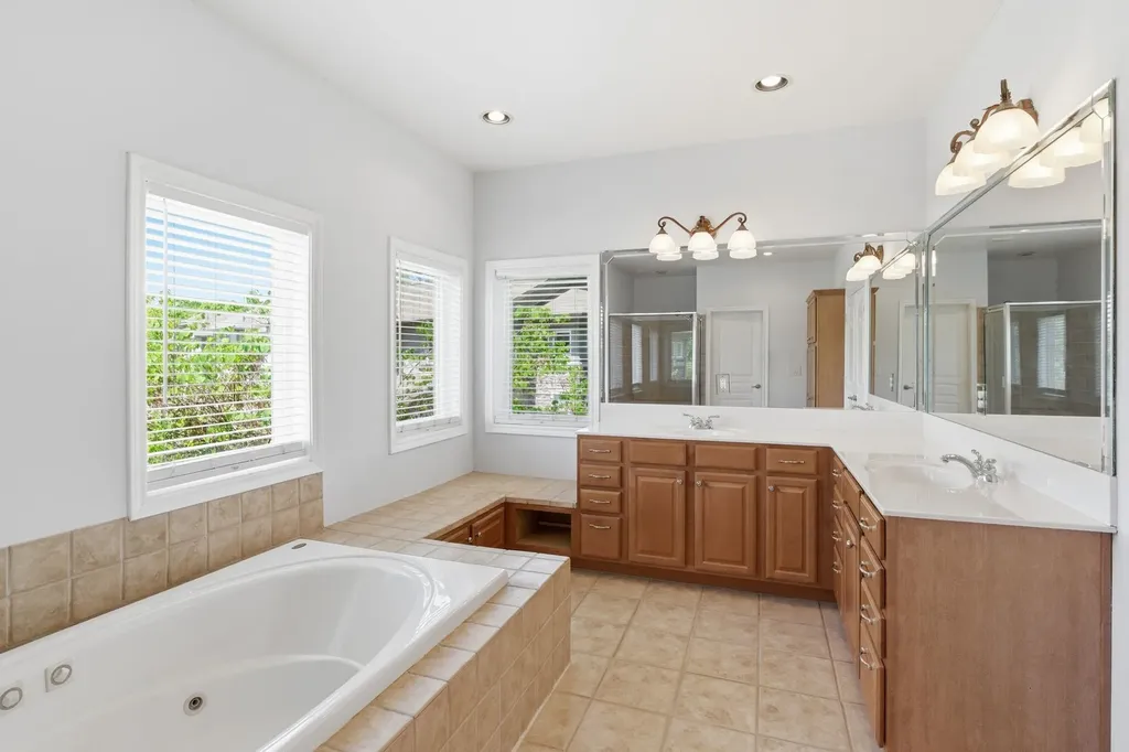 320 Old Hickory Blvd Apt 2210 Nashville TN 37221