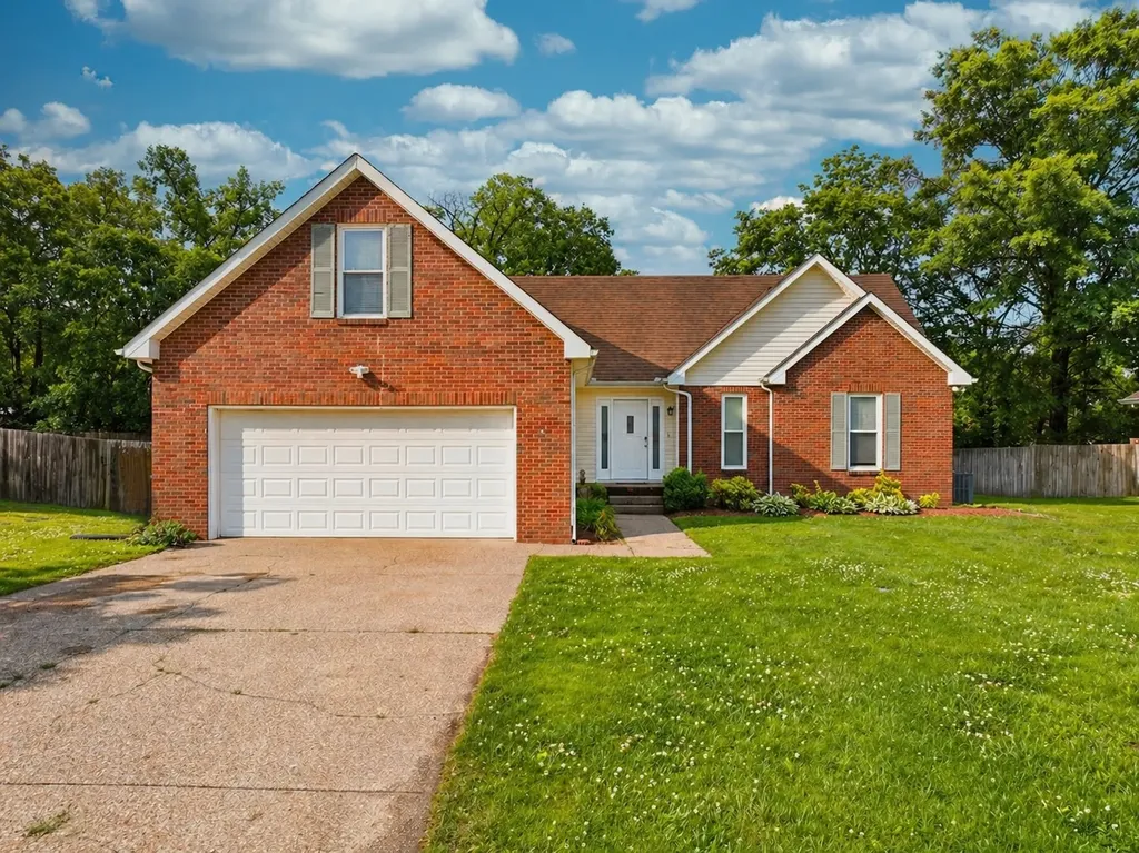 121 Brookview Circle Goodlettsville TN 37072