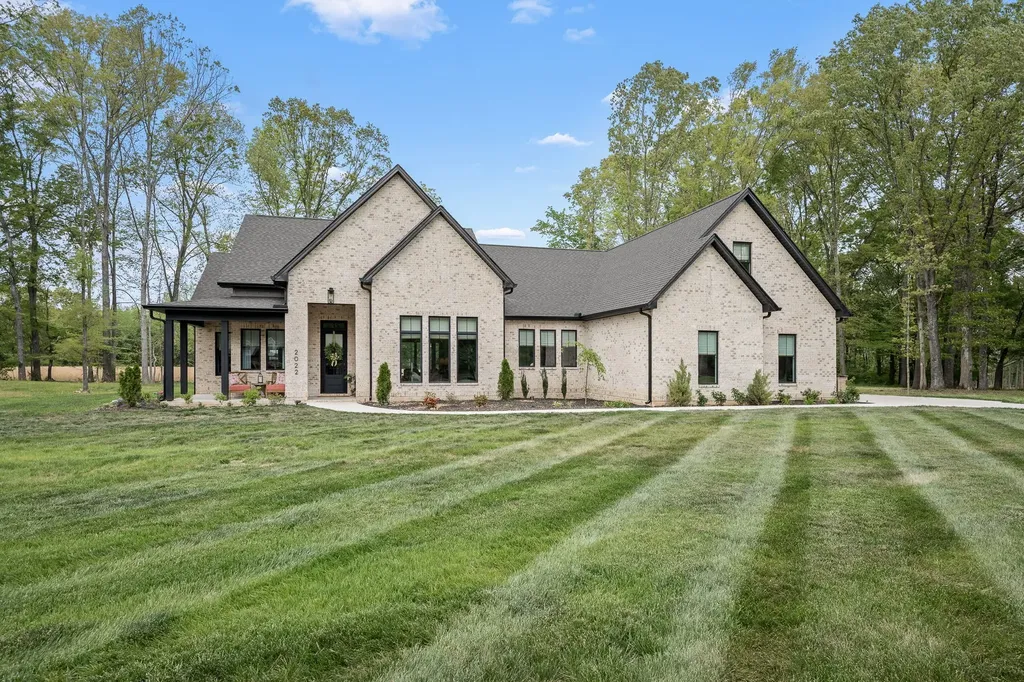 2022 Country Club Drive Tullahoma TN 37388