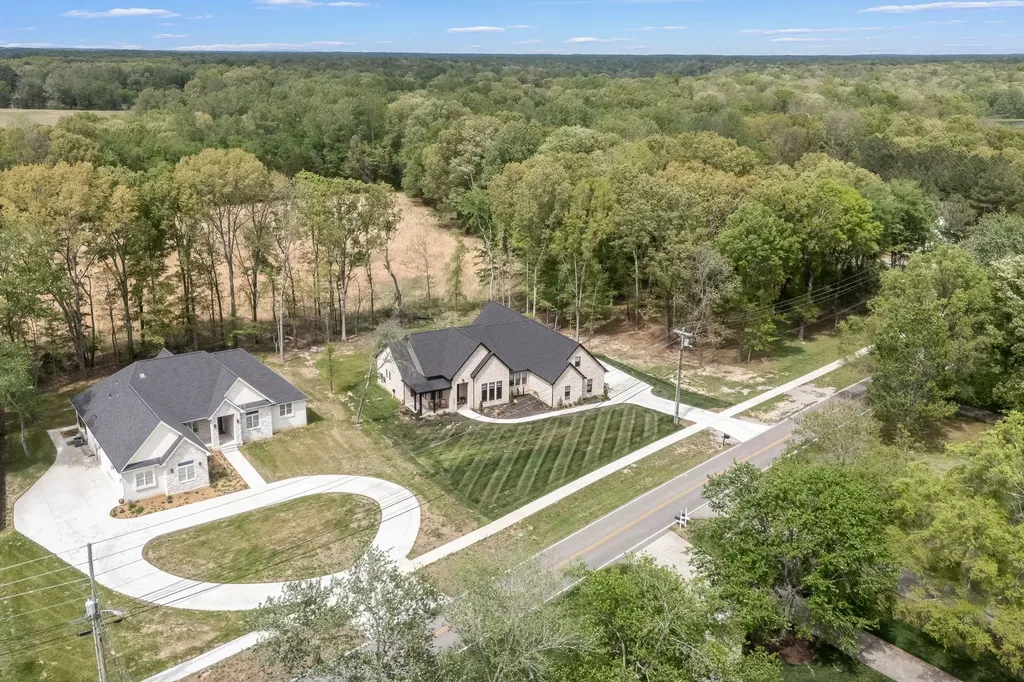 2022 Country Club Drive Tullahoma TN 37388