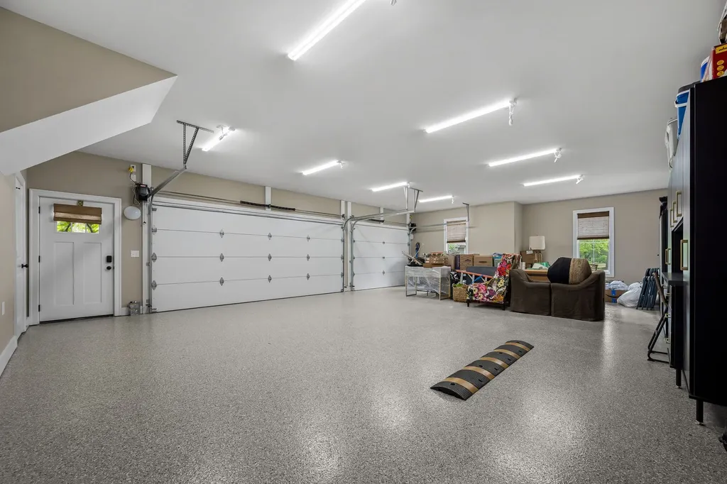 2022 Country Club Drive Tullahoma TN 37388
