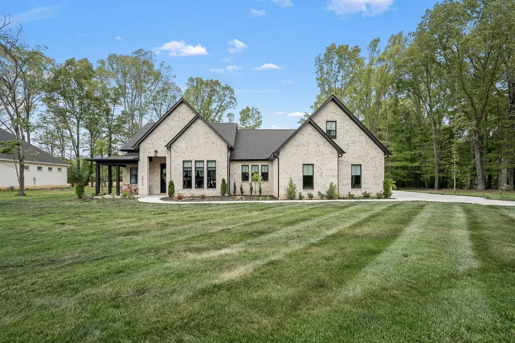 2022 Country Club Drive Tullahoma TN 37388