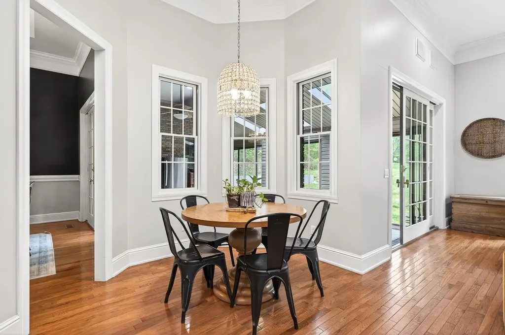 360 Long Hollow Lane Gainesboro TN 38562