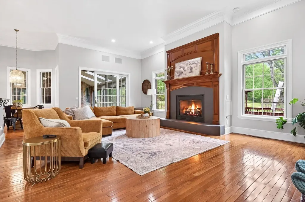 360 Long Hollow Lane Gainesboro TN 38562