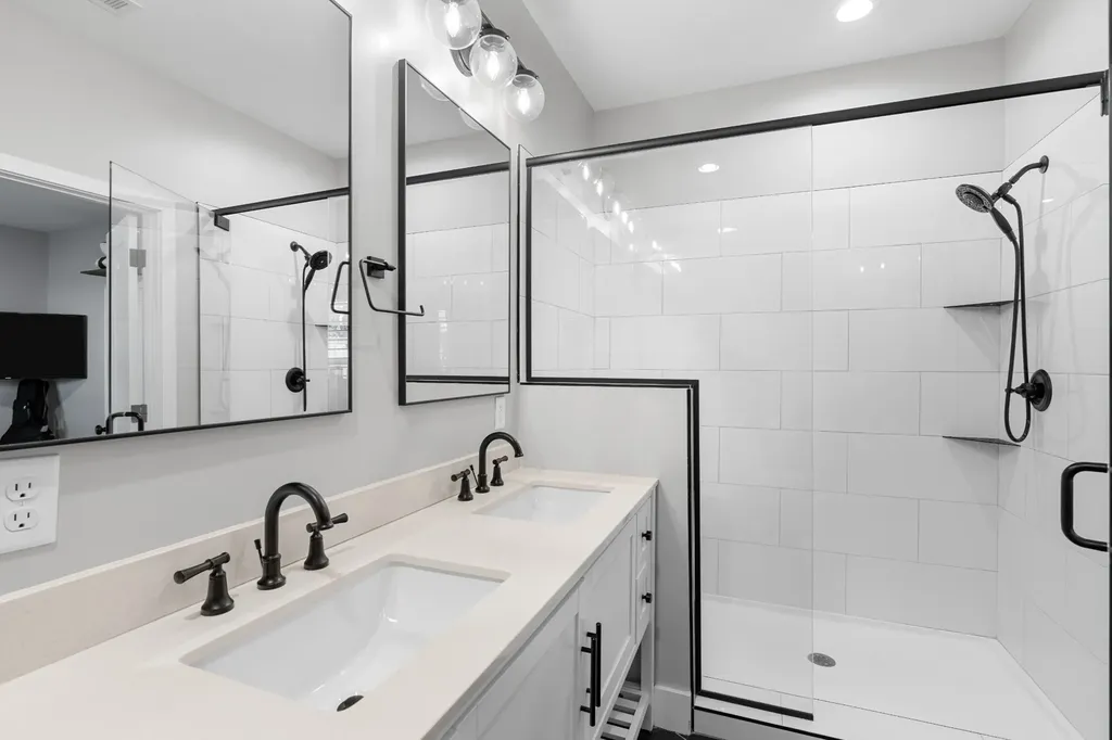 528 Veritas Street Nashville TN 37211