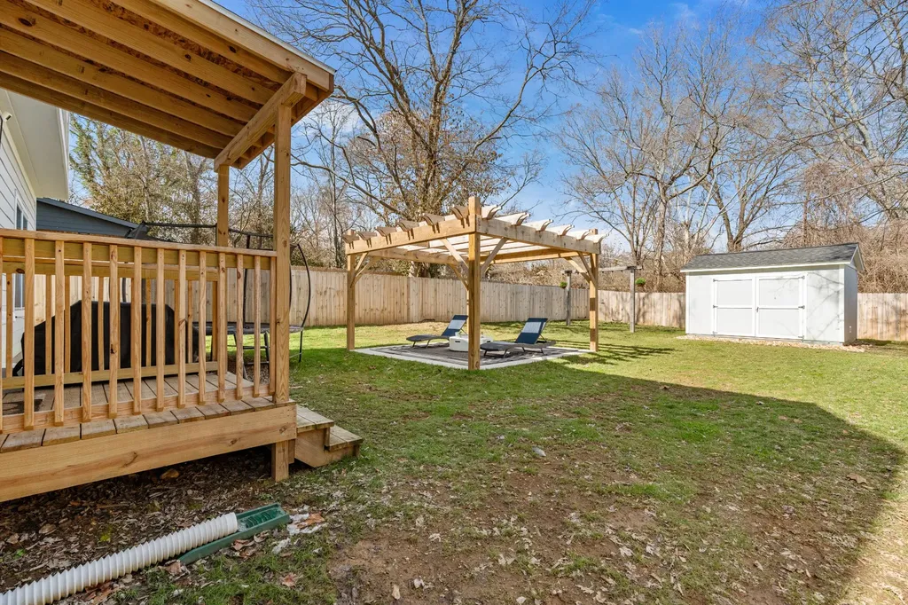 528 Veritas Street Nashville TN 37211