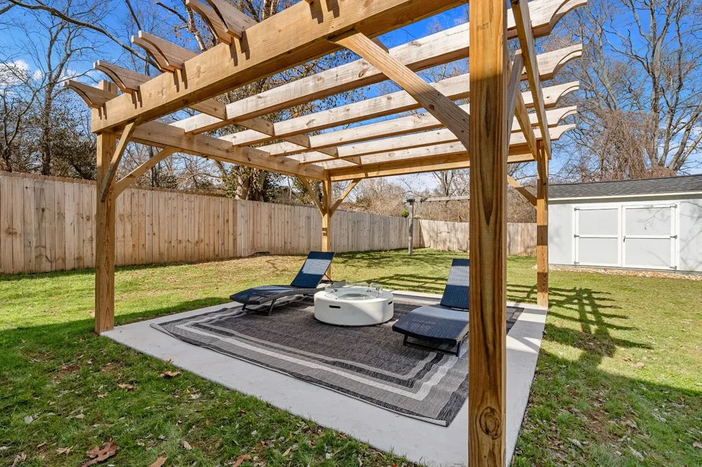 528 Veritas Street Nashville TN 37211