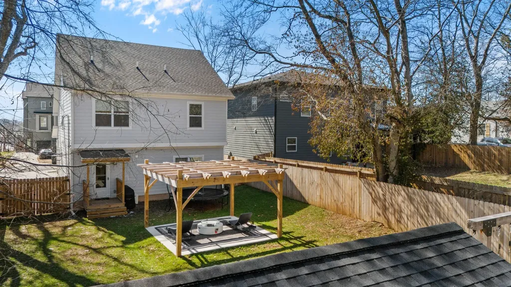 528 Veritas Street Nashville TN 37211