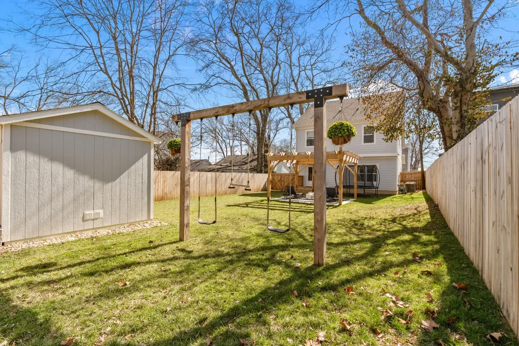 528 Veritas Street Nashville TN 37211
