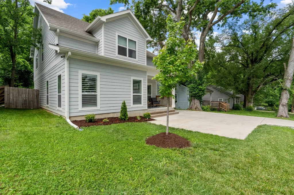 528 Veritas Street Nashville TN 37211