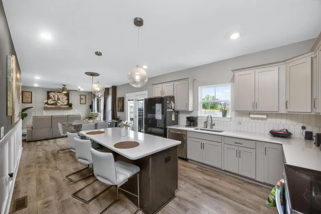 203 Strongpoint Drive Hendersonville TN 37075