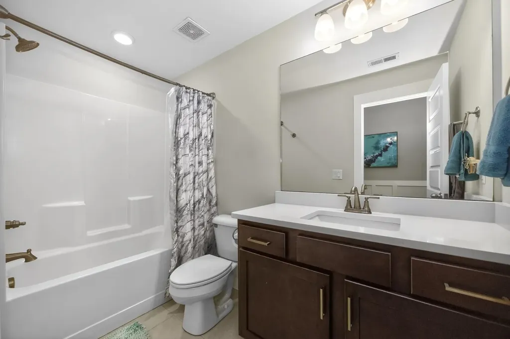 203 Strongpoint Drive Hendersonville TN 37075