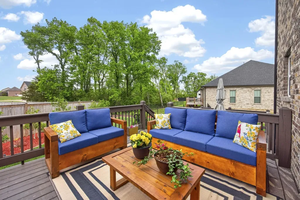 203 Strongpoint Drive Hendersonville TN 37075
