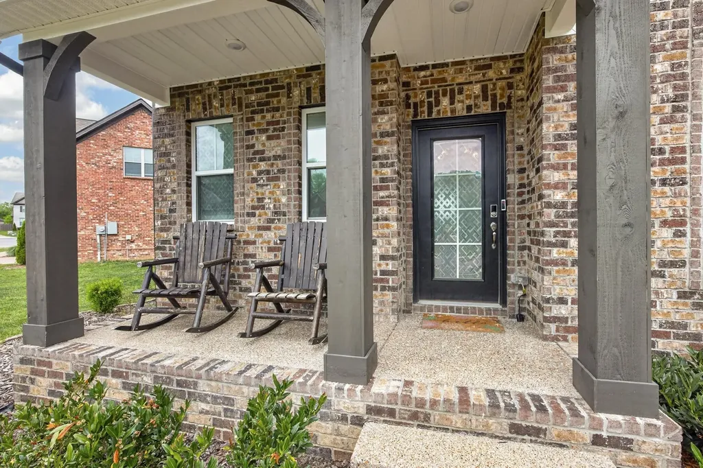 203 Strongpoint Drive Hendersonville TN 37075