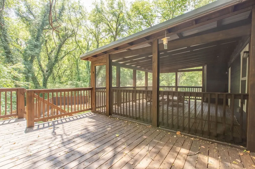 1021 College Avenue Nashville TN 37209
