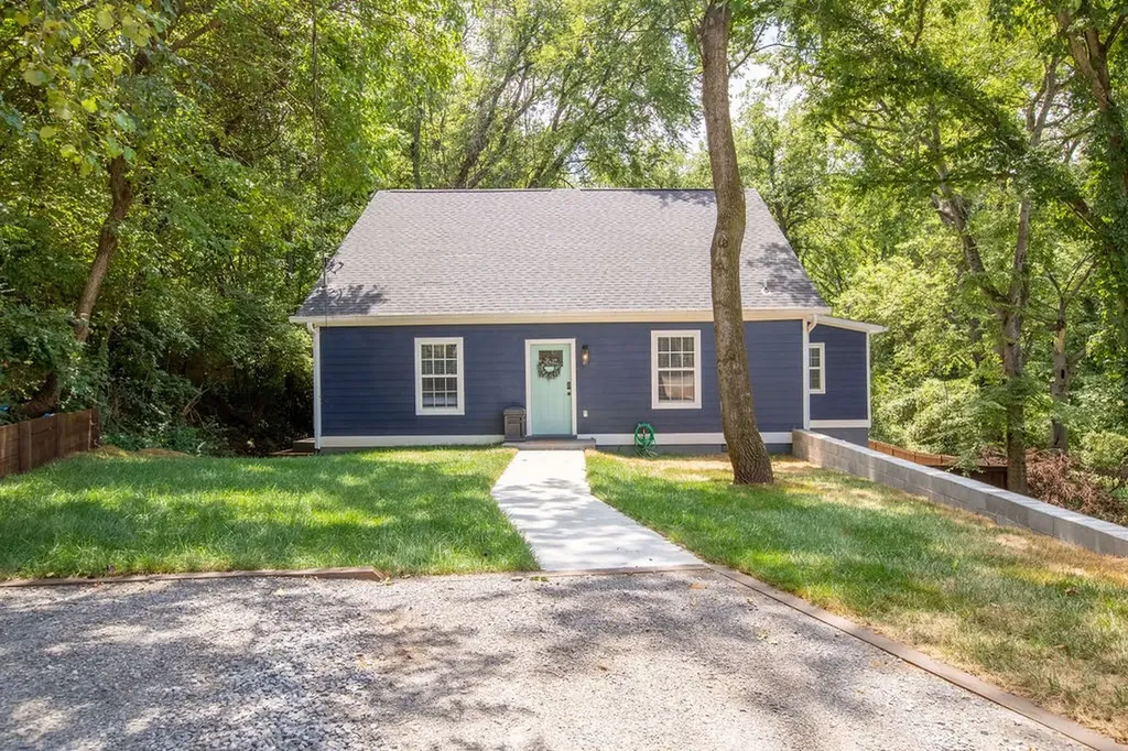 1021 College Avenue Nashville TN 37209