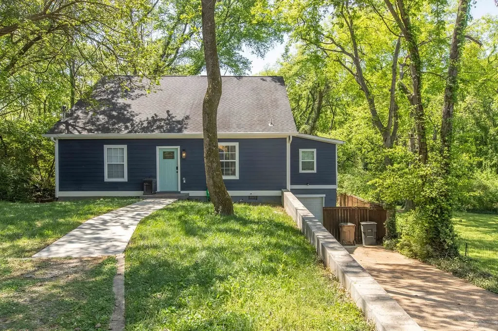 1021 College Avenue Nashville TN 37209