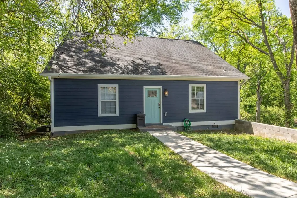 1021 College Avenue Nashville TN 37209
