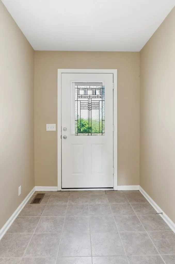 302 Aubrey Court Burns TN 37029