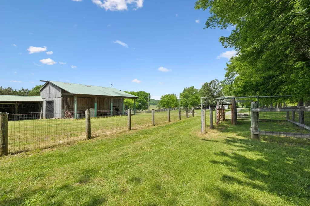1494 Grant Road Watertown TN 37184