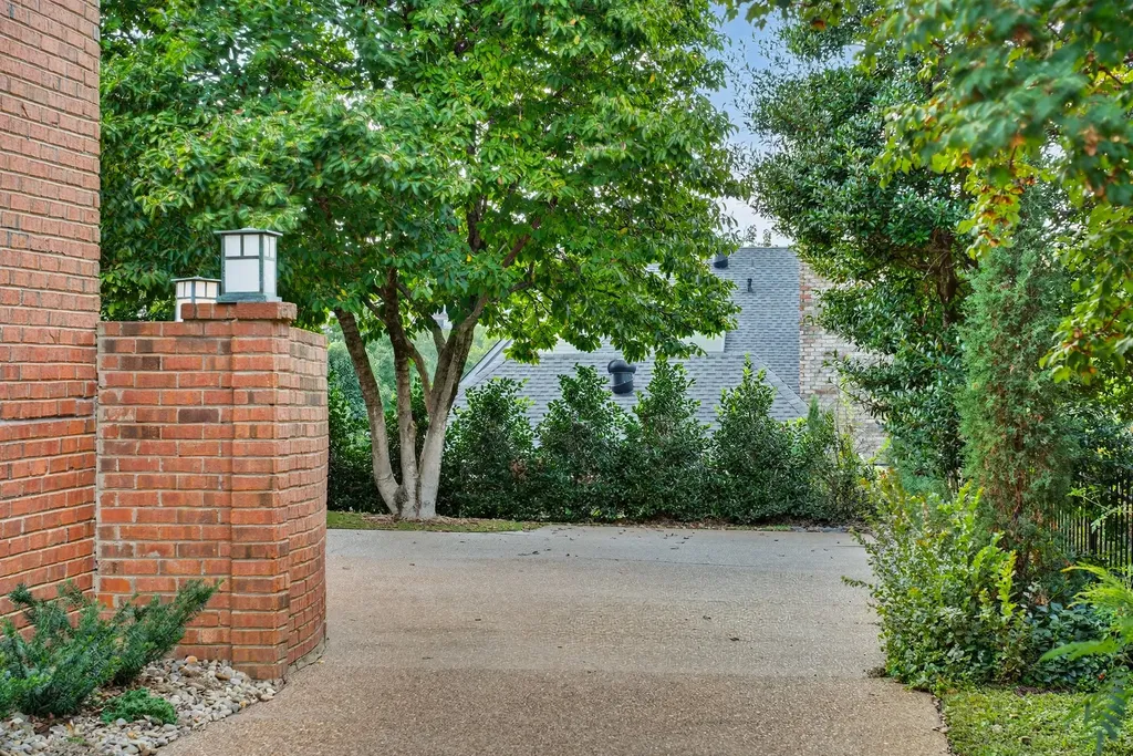 57 Brookhill Circle Nashville TN 37215