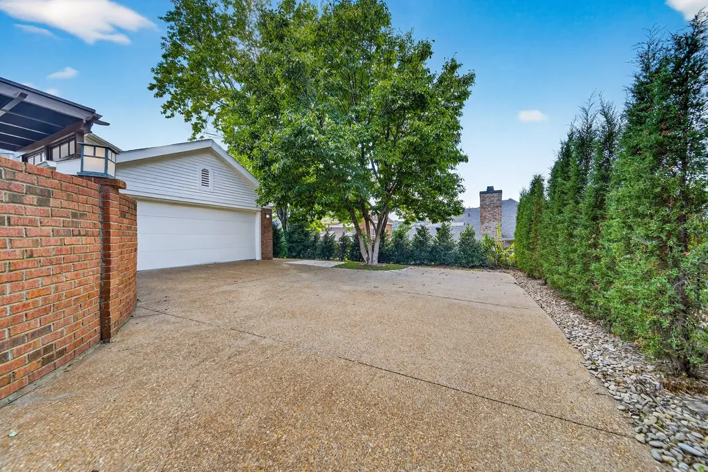 57 Brookhill Circle Nashville TN 37215