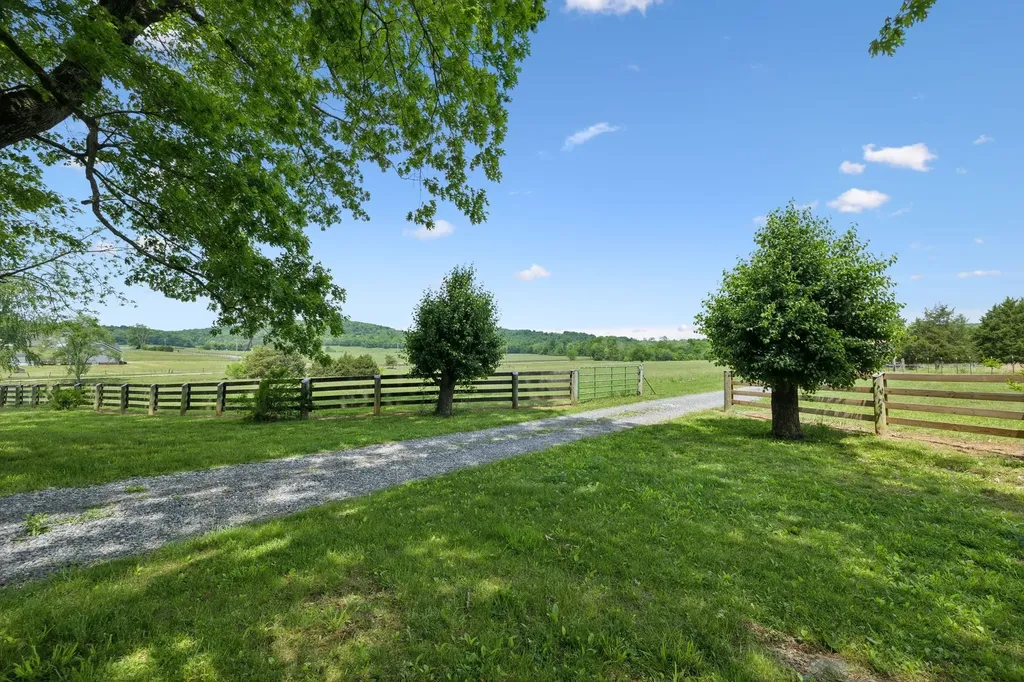 1494 Grant Road Watertown TN 37184