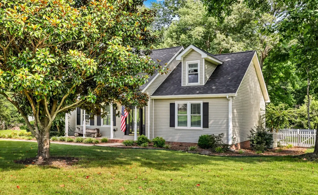 3424 Clearwater Drive Clarksville TN 37042