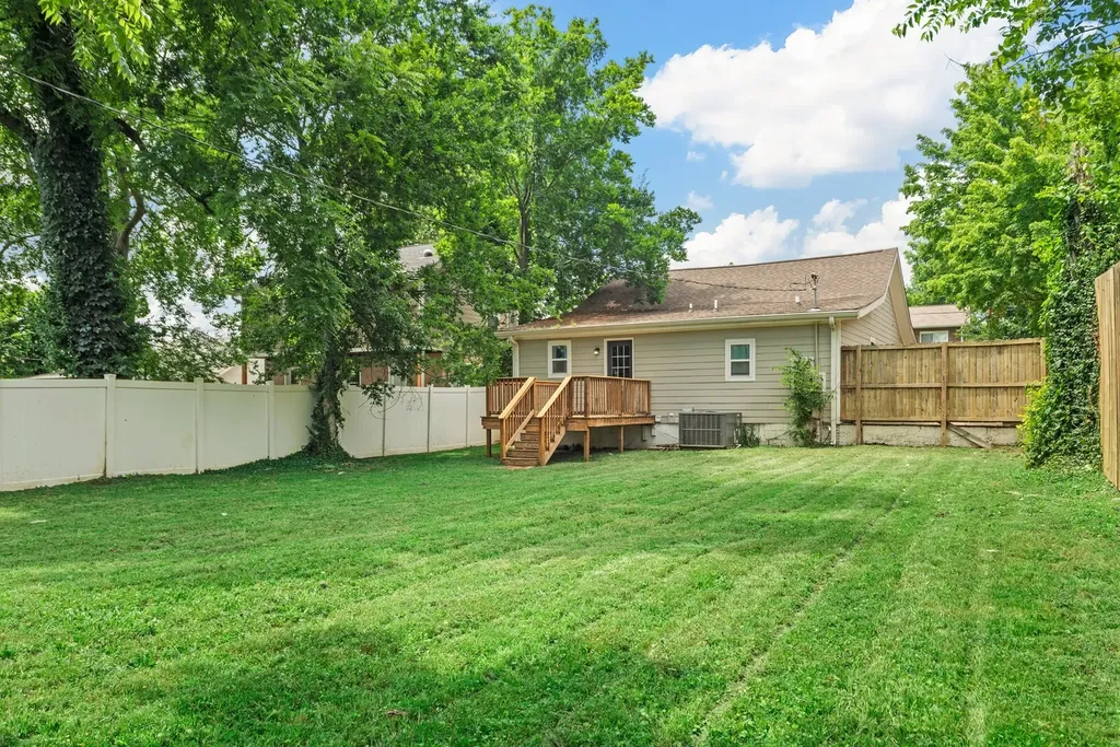 1815 Underwood Street Nashville TN 37208
