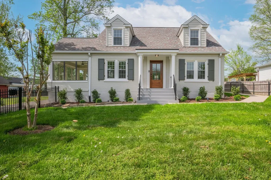 404 Murrell Street Dickson TN 37055
