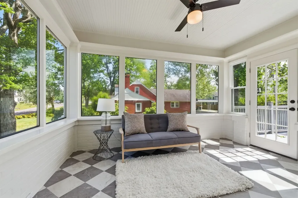 404 Murrell Street Dickson TN 37055