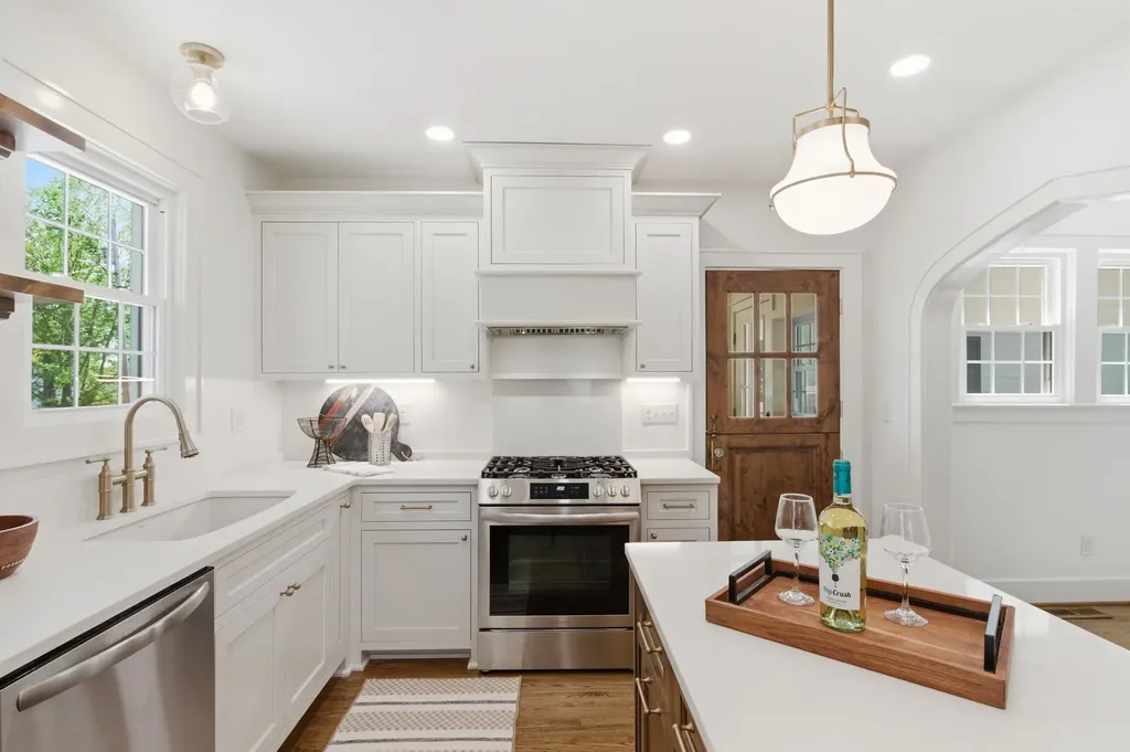 404 Murrell Street Dickson TN 37055